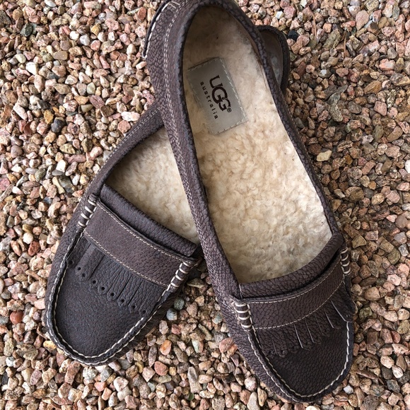 UGG Shoes - EUC UGG Brown Leather Driving Mocs Women's 11
